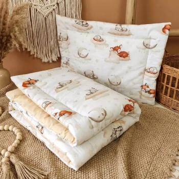 Komplet pościeli dla dzieci z wypełnieniem 100% bawełna motyw zwierząt leśnych aranżacja pokoju dziecięcego boho.