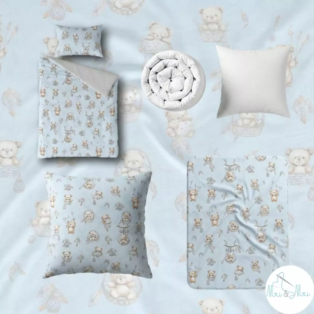 Kolekcja produktów niemowlęcych Misie Boho Blue w dziecięcym pokoiku