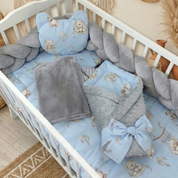 Szary ochraniacz warkocz do łóżeczka w zestawie z pościelą Misie Boho Blue